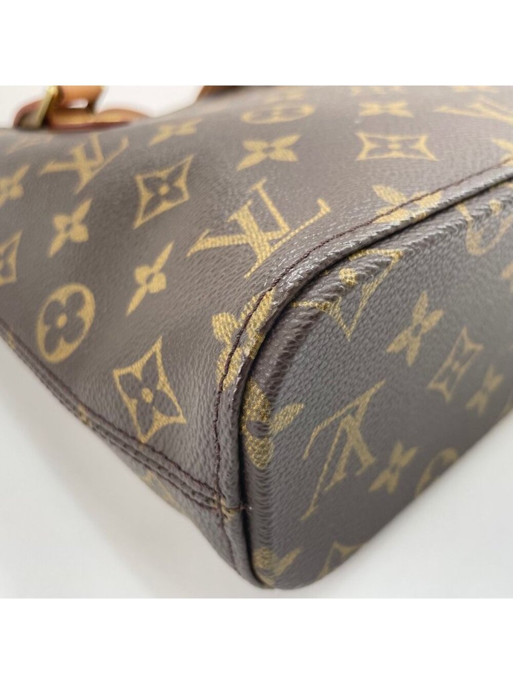 Louis Vuitton Handbag Vavin PM - Picture 8 of 10